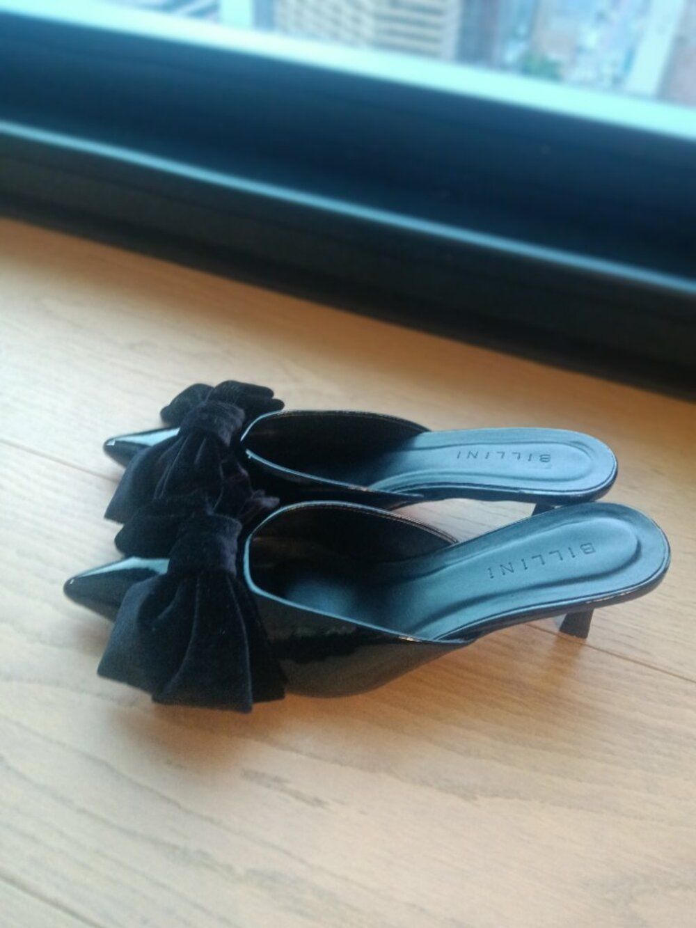 Billini size 7 mule never used